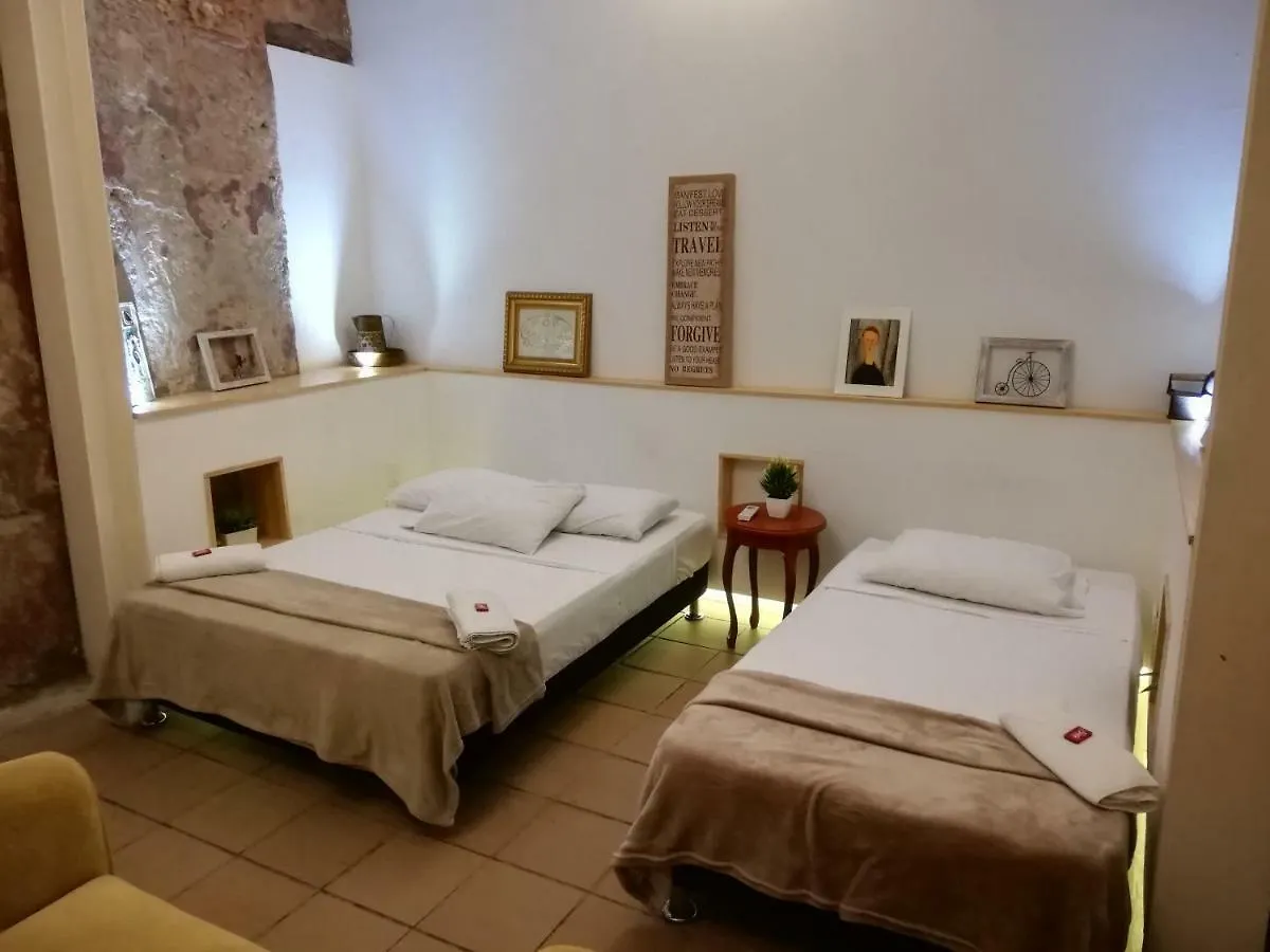 Be Lounge Hostel Cartagena Colombia
